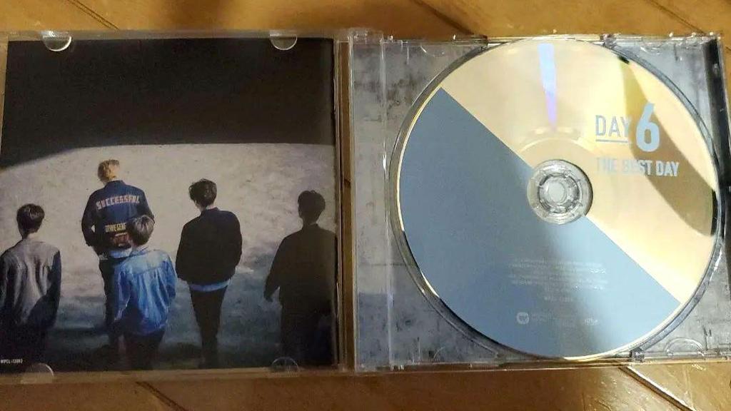 [USED] DAY6/THE BEST DAY Regular Edition with Trading Card "THE BEST DAY