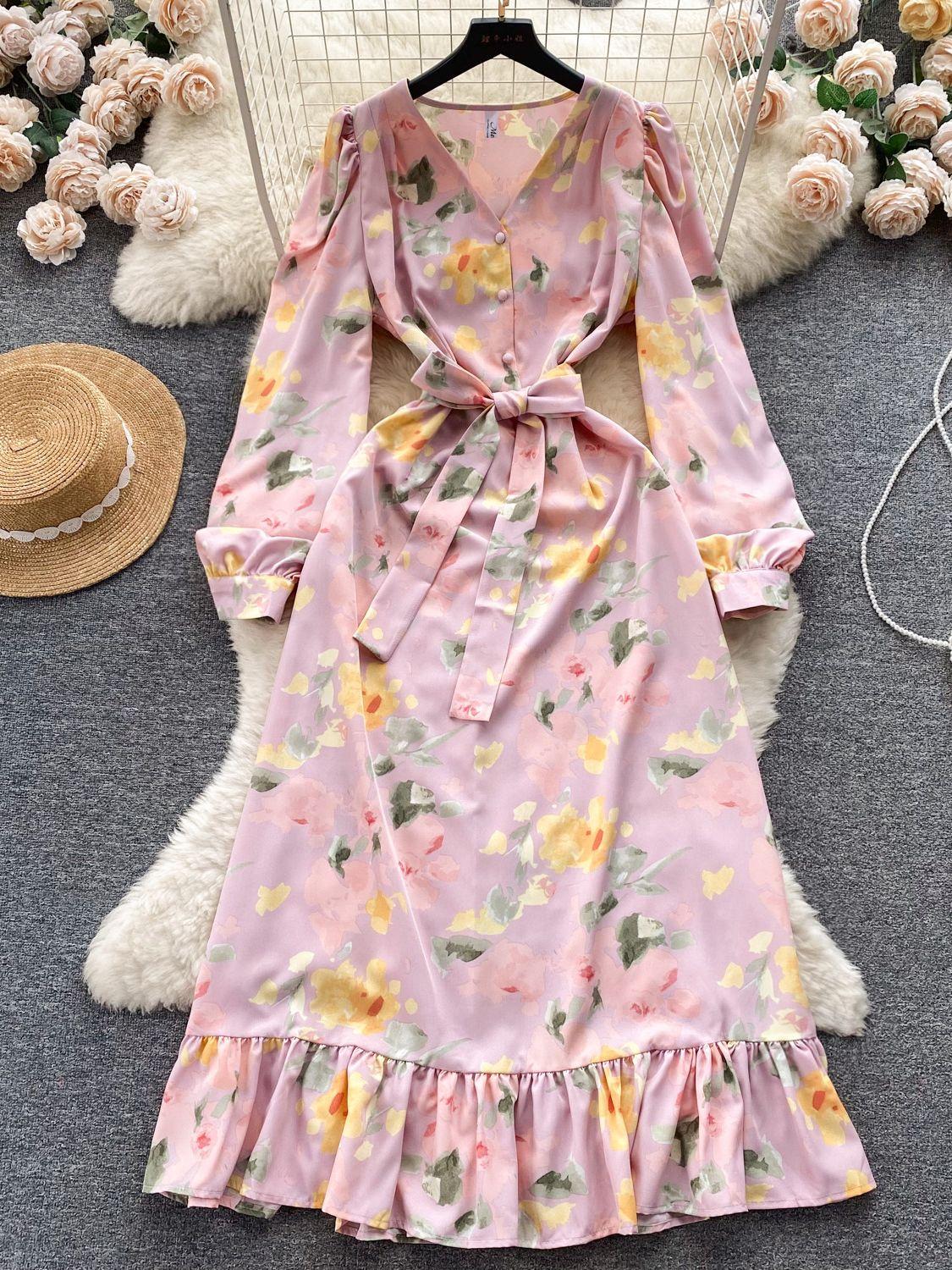 Модное женское платье с цветочным принтом — фото 17