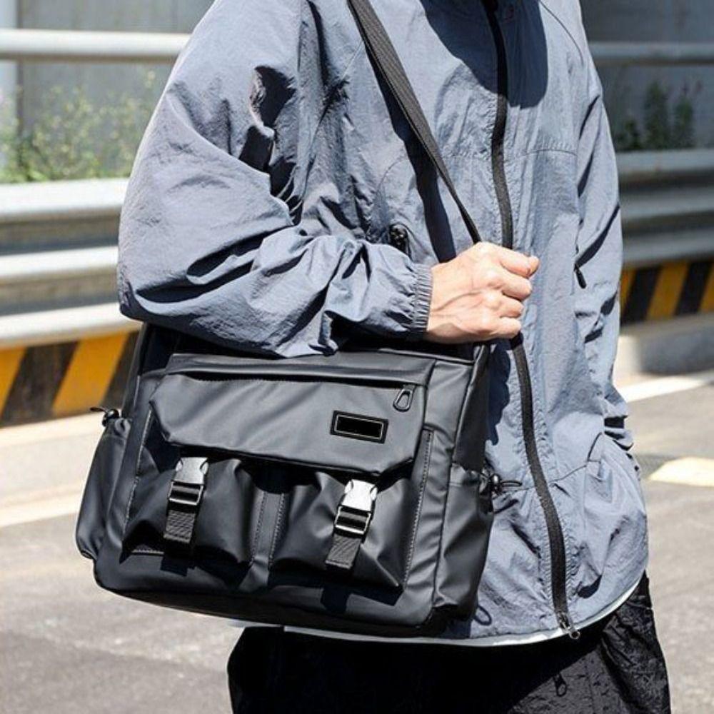 Square Nylon Postman Bag Large Capacity Casual Messenger Bag Versatile Men Crossbody Bag  Outdoor