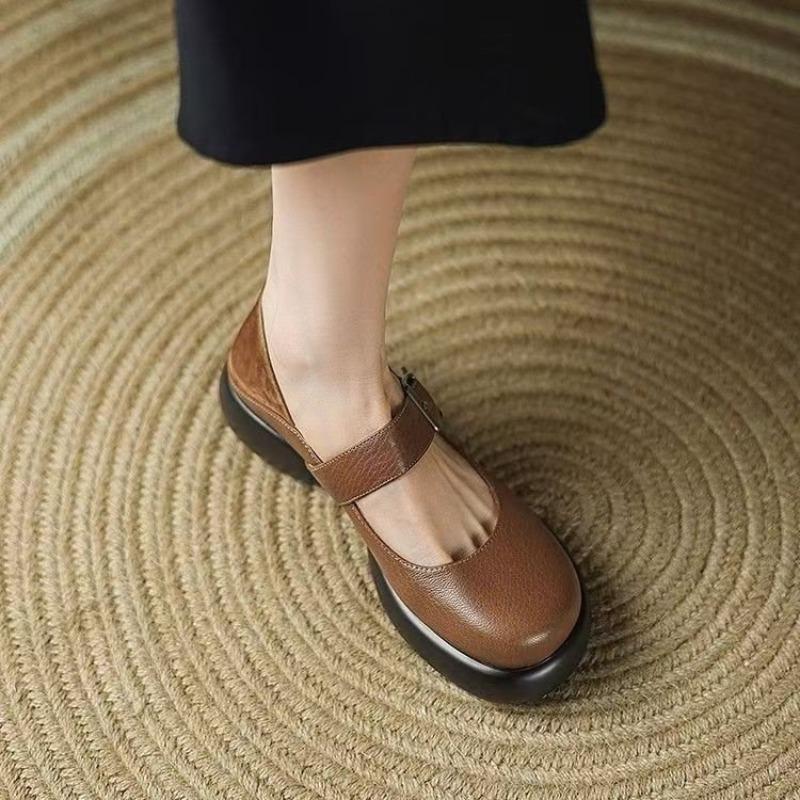 Soft sole one-word buckle Mary Jane single shoes women's autumn new round head commuting light mouth thick heel leather shoes