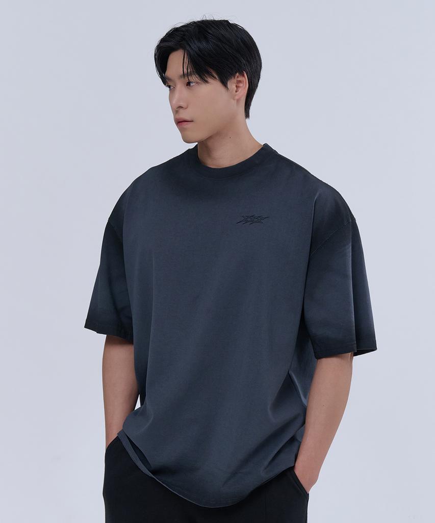 NINEZ Spray Washed Oversized T-Shirt (2 Colors)