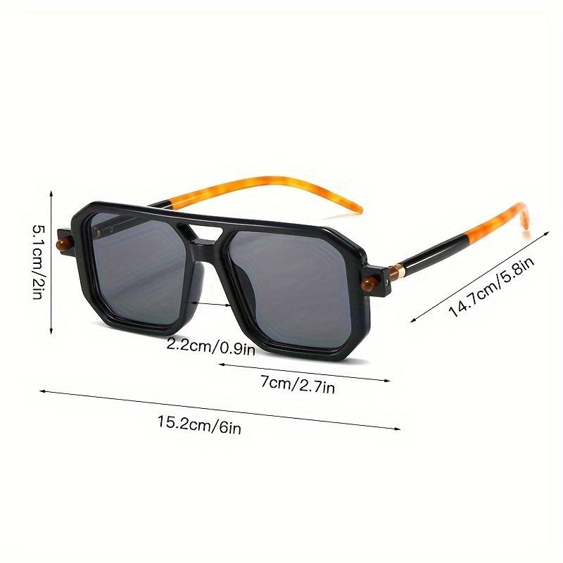 Retro Oversized Glasses for Women Stylish Two-Tone Temples Perfect for Party Decoration