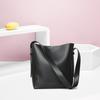 Women's Fashionable Simple and Versatile Bucket Bag One Shoulder Crossbody Commuting Large Capacity Leather Women's Bag
