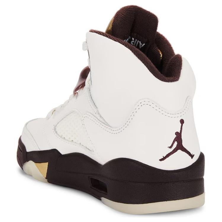 Air Jordan 5 Retro da Donna 'Golden Ticket' (taglie da donna) Terra / Oro Metallico / Vela / Muslin Scarpe da Basket Vintage DD9336 200