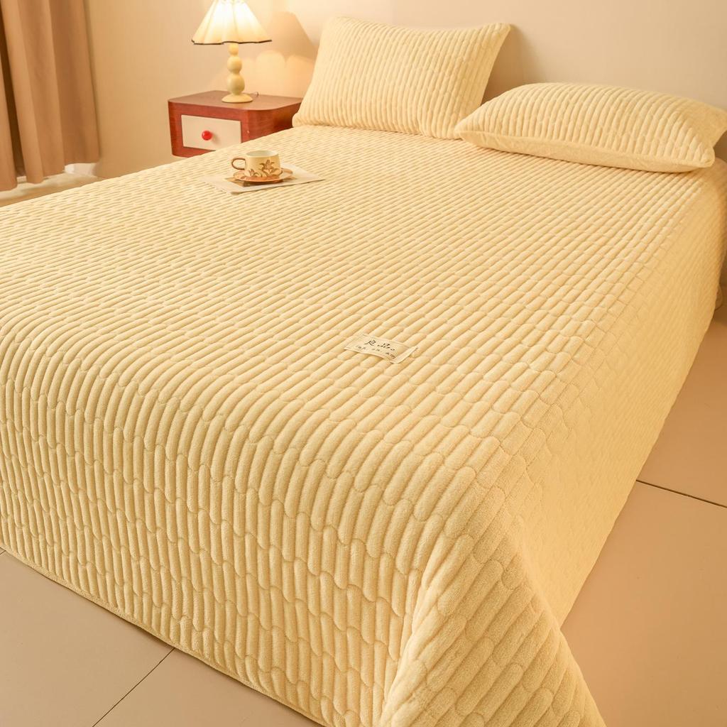 Class A Quilted Fleece Single Bed Cover – Thick, Non-Slip, Dustproof Tatami Bedding Cover
