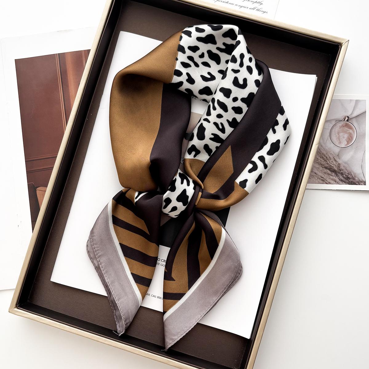 

70*70см Шелковый Квадратный Шарф Женская Мода Корейская Версия Принт Фрукты Галстуки на Шею Женский Фуляр Бандана Хиджаб Головной Платок Шейный Платок 70x70cm