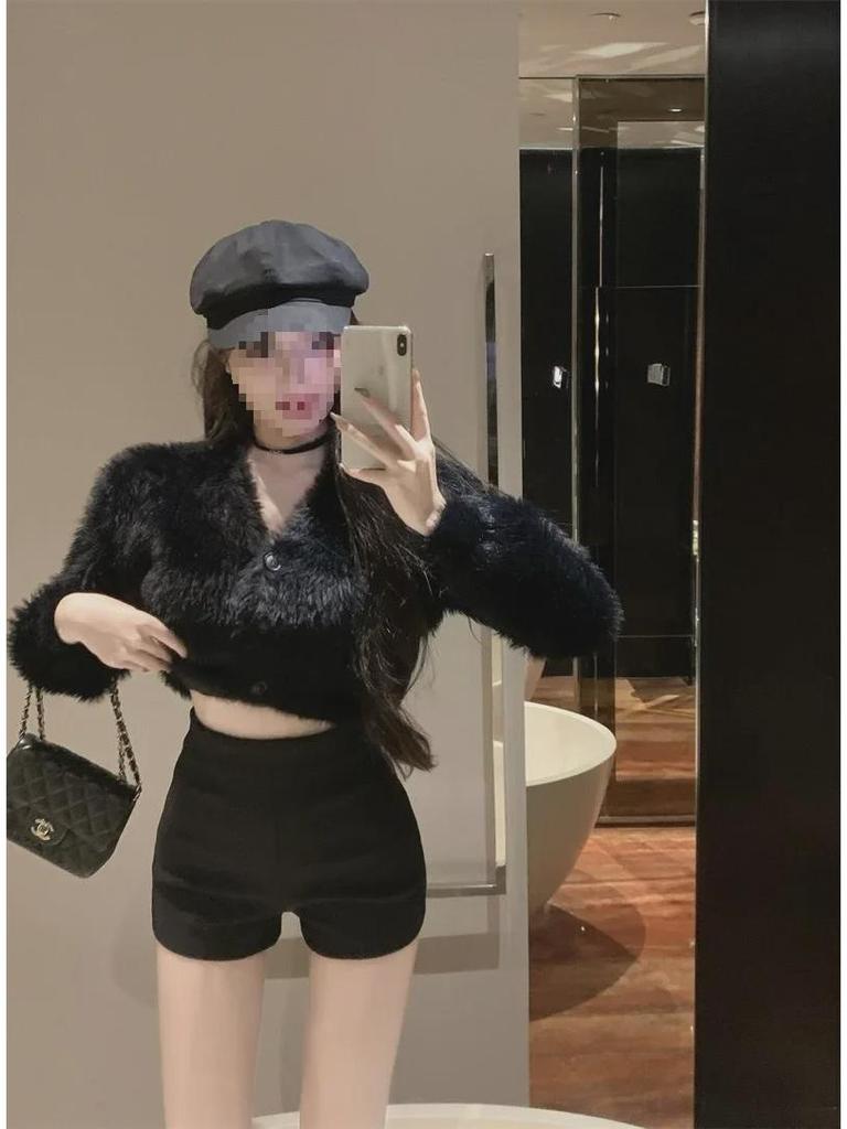 High Waist Black Velvet Shorts for Autumn/Winter - Petite Hot Girl Style