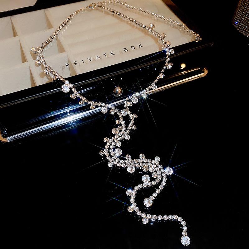 Retro Rhinestone Water Drop Tassel Pearl Necklace – Elegant Clavicle Chain Fashion Jewelry for Women
