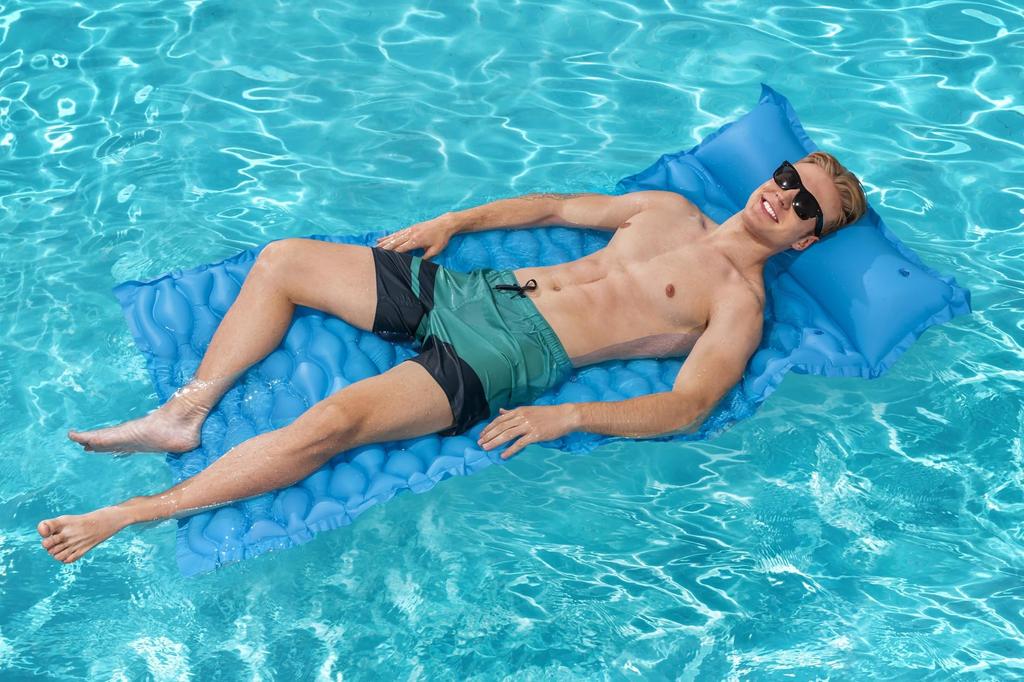 Bestway Rangs 155 X 77cm Floating for the Sea or Pool Roll-Up Mat, Blue, (44020)