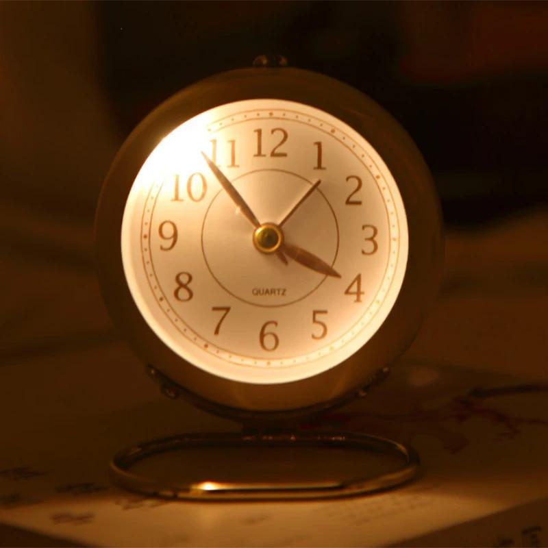 Nordic Style Metal Alarm Clock Creative Light Luxury Electronic Desk Clock with Metal Stand Silent Pointer for Bedroom