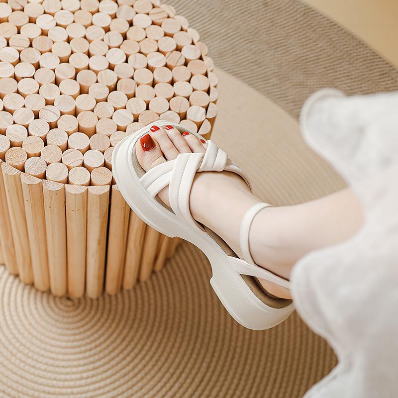 Platform Sandals Women's Outer Wear Summer New French Muffin Bottom Beach Shoes with One Word Not Tired Feet Thick Heel Roman Shoes