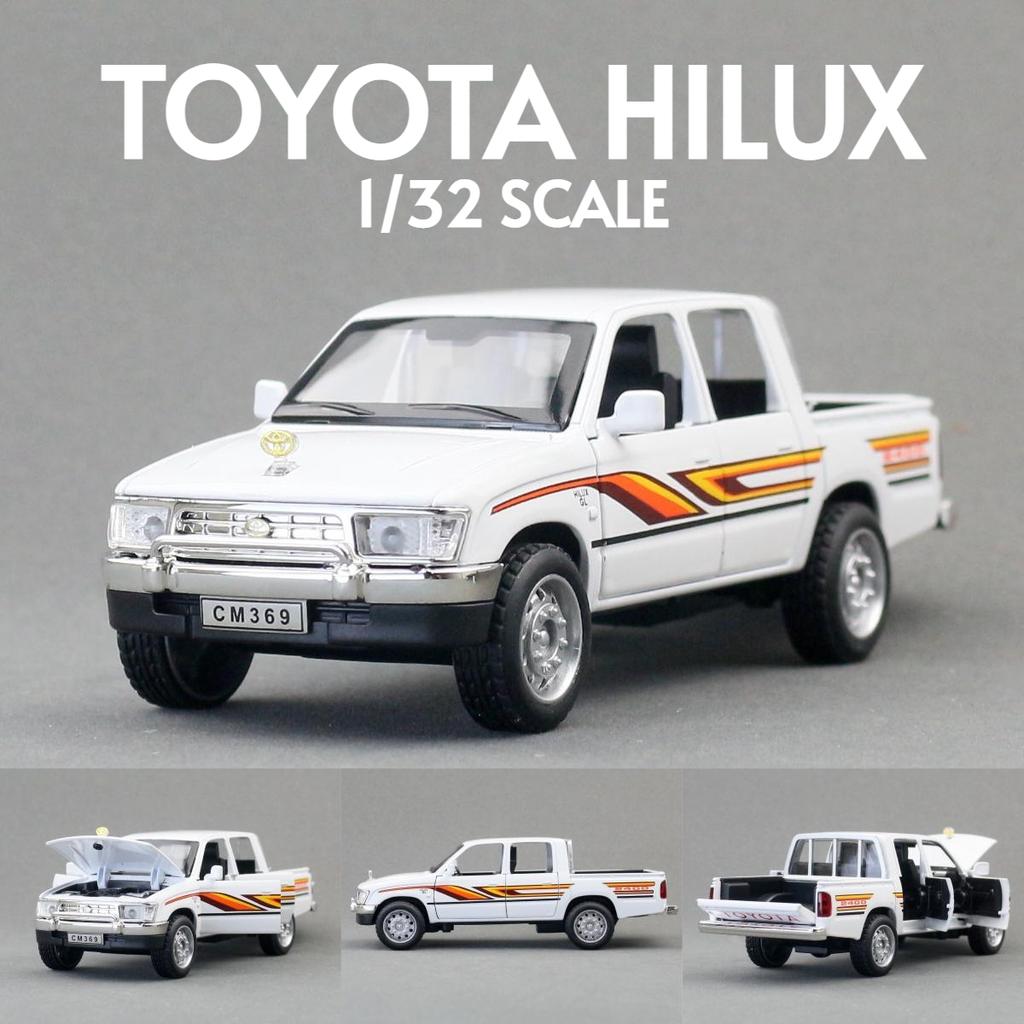 1/32 Scale TOYOTA Hilux Pickup Truck Toy Car Model Diecast Alloy Vehilce Miniature Pull Back Sound & Light Collection Gift Children