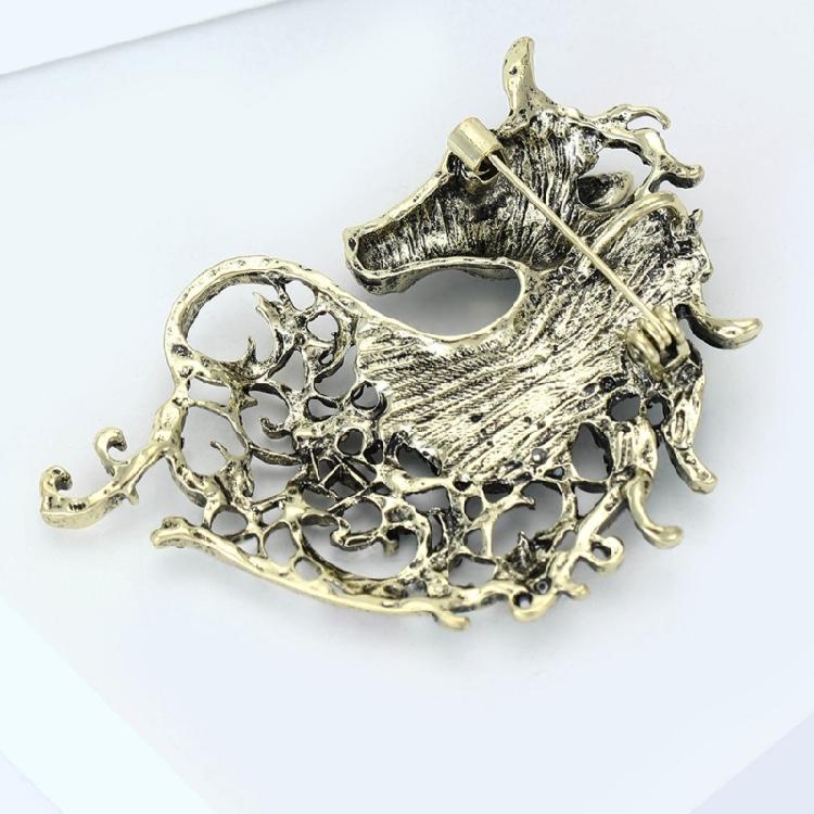 Elegant Horse Shape Brooch Set In Assorted Colors Sturdy Alloy Jewelry Metal Horse Pin for Women Men Gift