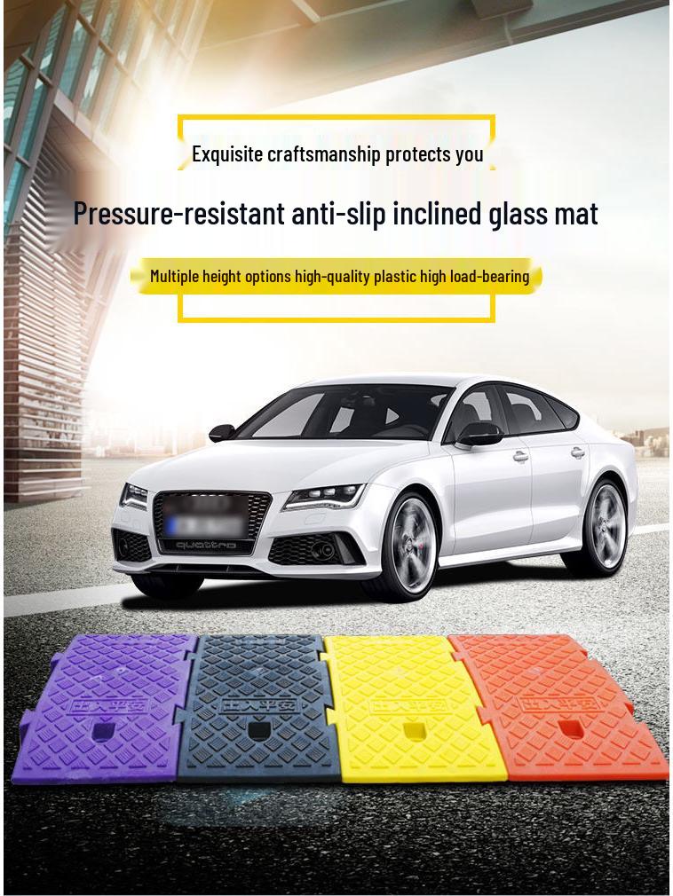 Plastic Triangle Mat: Slope Threshold & Speed Bump Solution for Cars