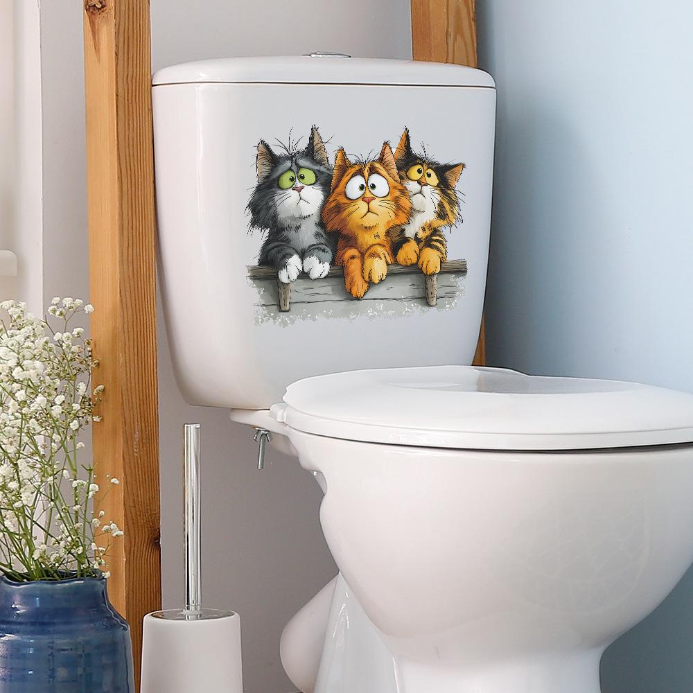 The Decorative Wall Stickers of The Messy Painted Kitten Combination Bathroom, Toilet and Toilet