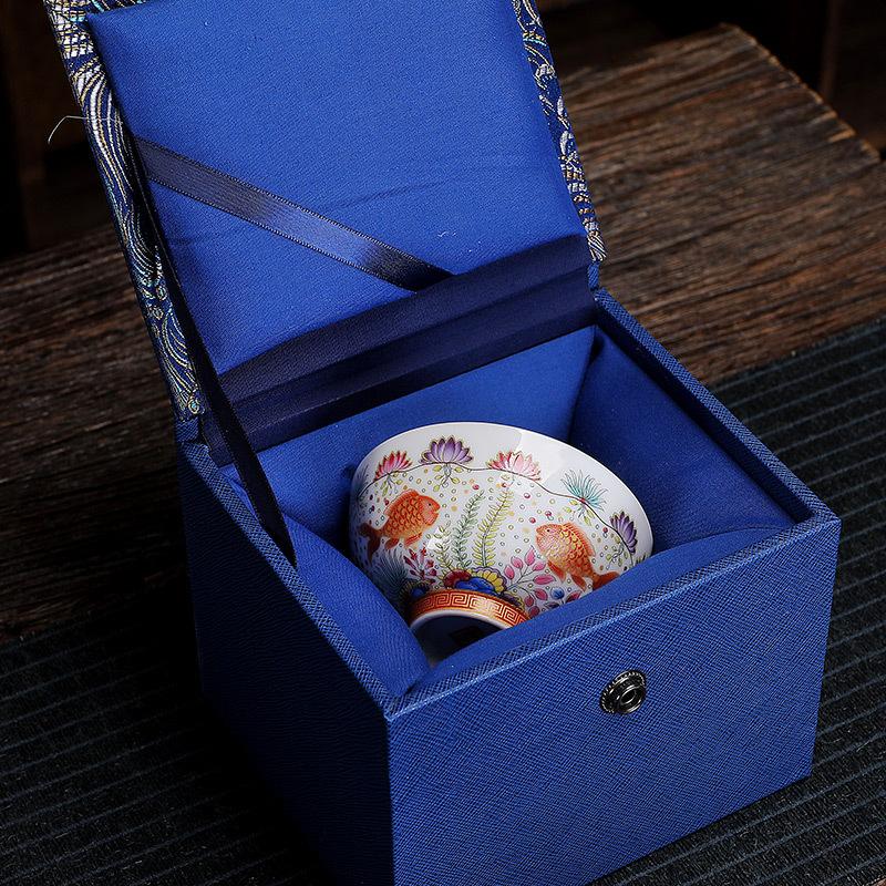 Ceramic Enamel Color Tasting Single Blue and White Douli Japanese Style Filigree Tea Bowl Kung Fu Master Cup Gift Bo