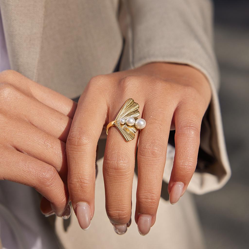 European and American titanium steel pearl ring niche non-fading ring 18k gold stainless steel