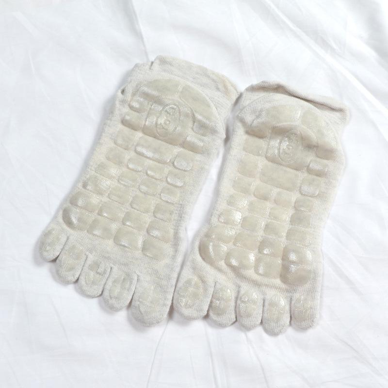 

Men s Non-Slip Yoga Five-Toe Socks - Open & Full Toe, Sweat-Absorbent, Wear-Resistant Sports Floor Socks One Size
