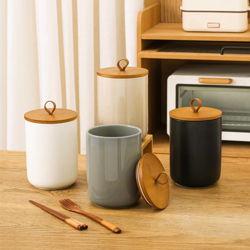 Lilang Extra-Large Ceramic Sealed Storage Jar