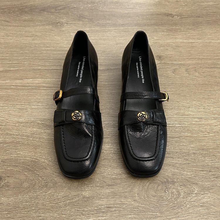 

[Armano] French retro soft leather one-word buckle Mary Jane camellia flat single shoes British style small leather shoes 40 чёрный