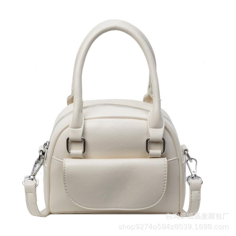 French Niche Fashion Retro Handbag Women's 2025 New Temperament Shoulder Bag Foreign Style Crossbody Small Square Bag