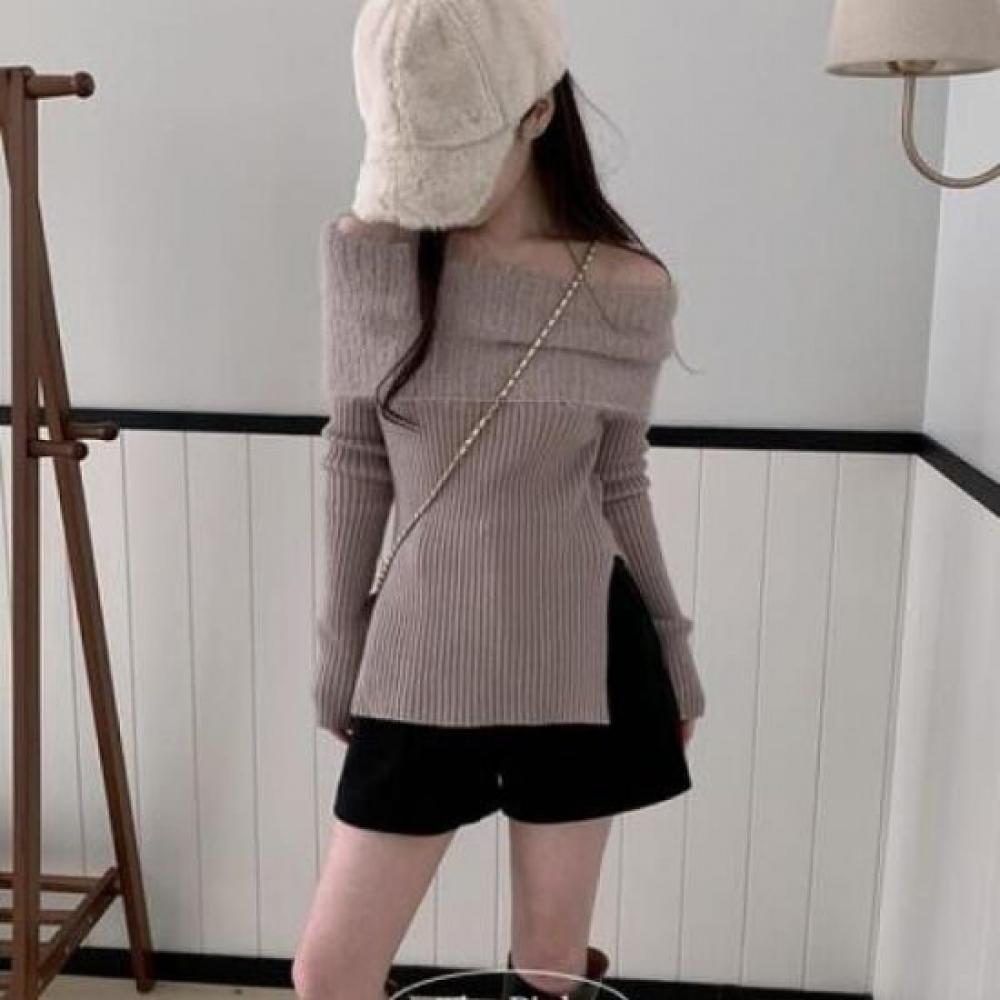 The Pink Slim Fit Angora Off Shoulder Slit Long Knit