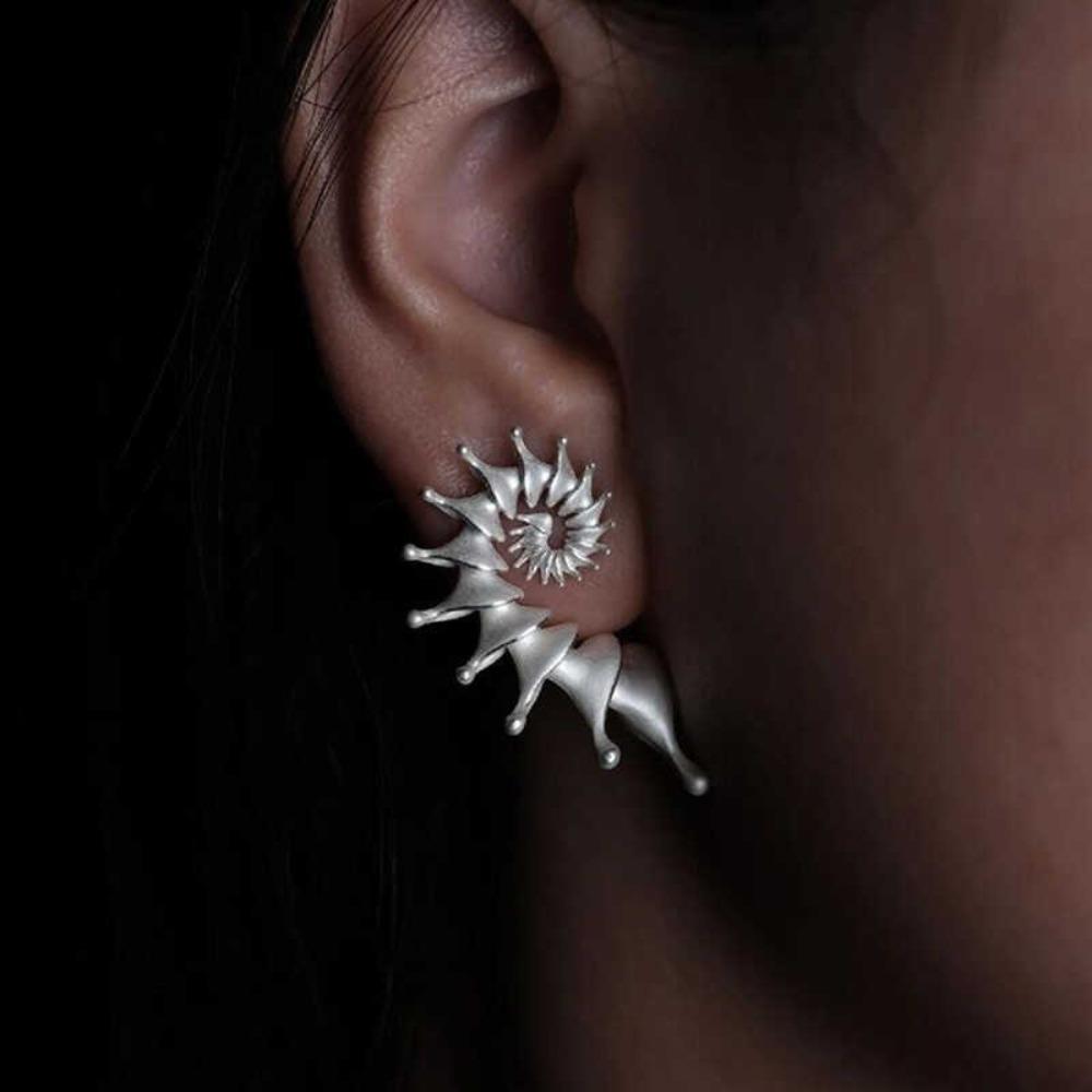 Gothic Personality Stereo Conch Ancient Zinc Alloy Stainless Steel Stud Earrings for Men Women Hallowmas Punk Zircon Accessory Gift