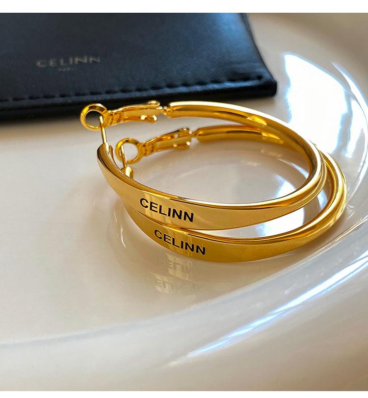 Brincos Argola Letra Retrô de Luxo 2025 para Mulheres - Grandes, Elegantes, Design em Metal