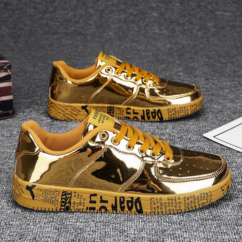 New Gold Sneakers Flat Leather Casual Shoes Glitter Sneakers Men Hip-hop Streetwear Skateboard Shoes Men 2026 Designer Footwear