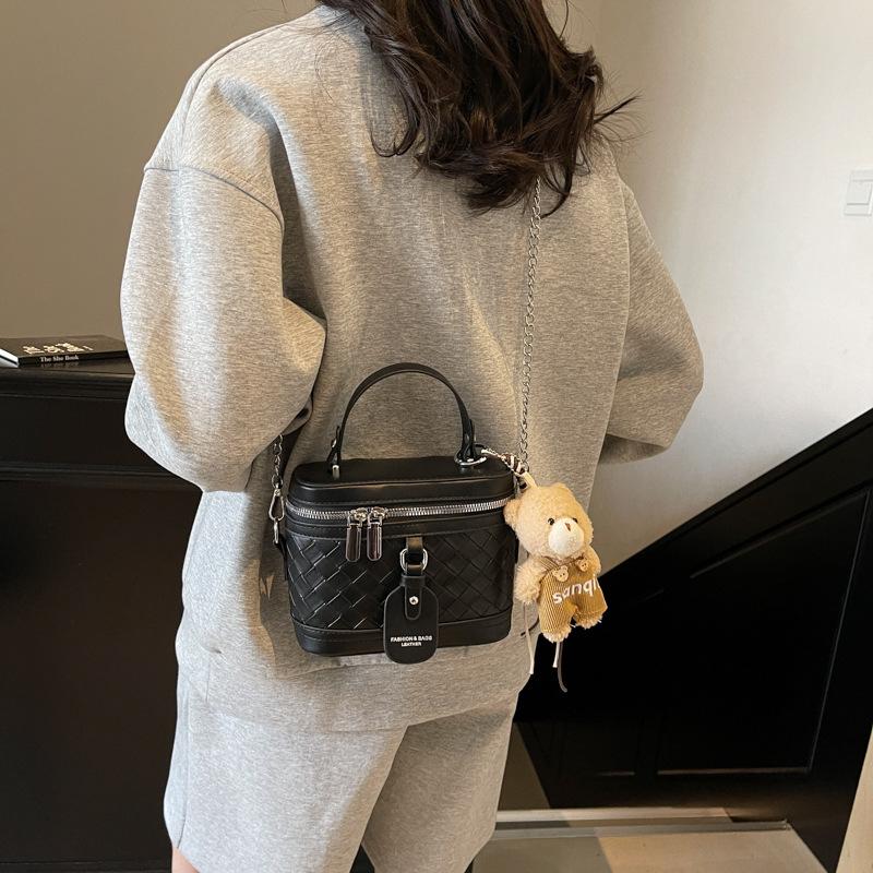 New Fashion Casual Handbag Versatile Shoulder Messenger Bag