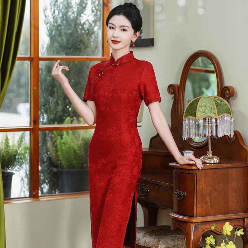 Elegant Chinese-Inspired Long Sleeve Cheongsam Dress Women Vintage Floral Jacquard Mid-Length With Side Slit