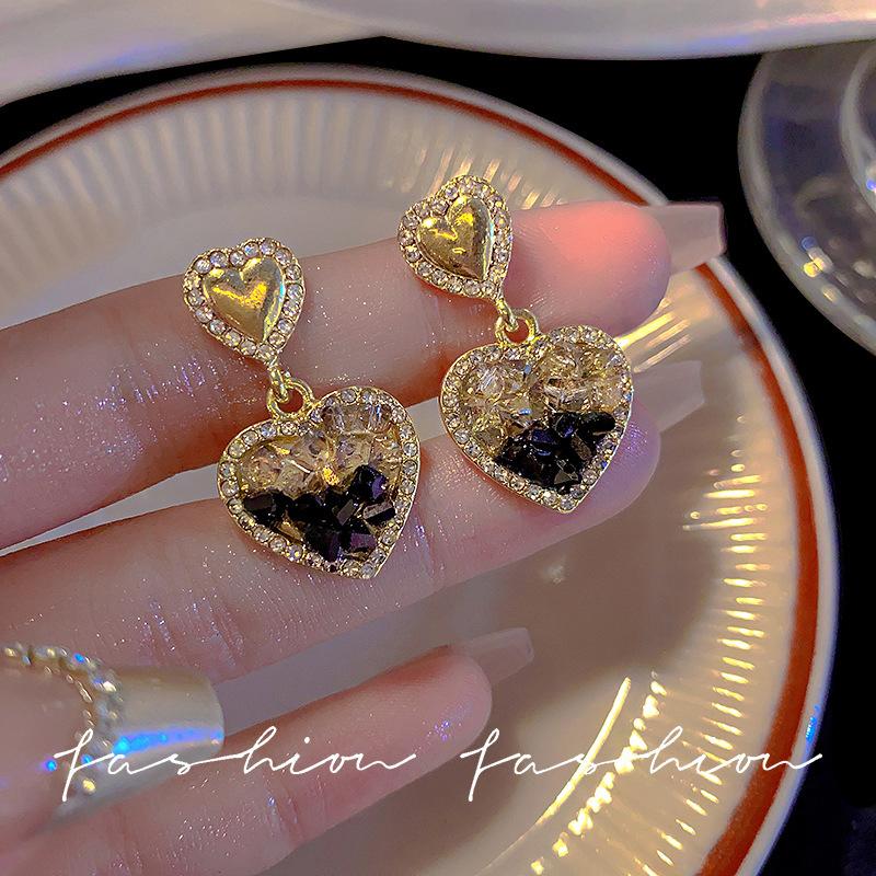 Korean Version of Retro Earrings, Cold Wind Temperament, Ear Jewelry, High-end Sense, Niche Design, Stud Earrings, Women