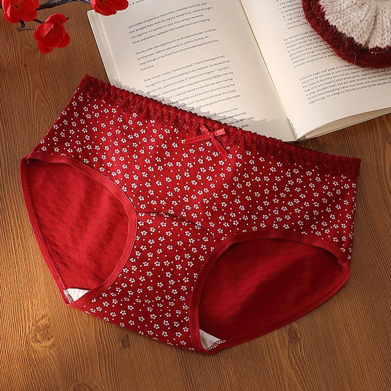 Women's Spring and Summer Print Benming Year Red 10A Bacteriostatic Extended Middle Waist Triangle Briefs