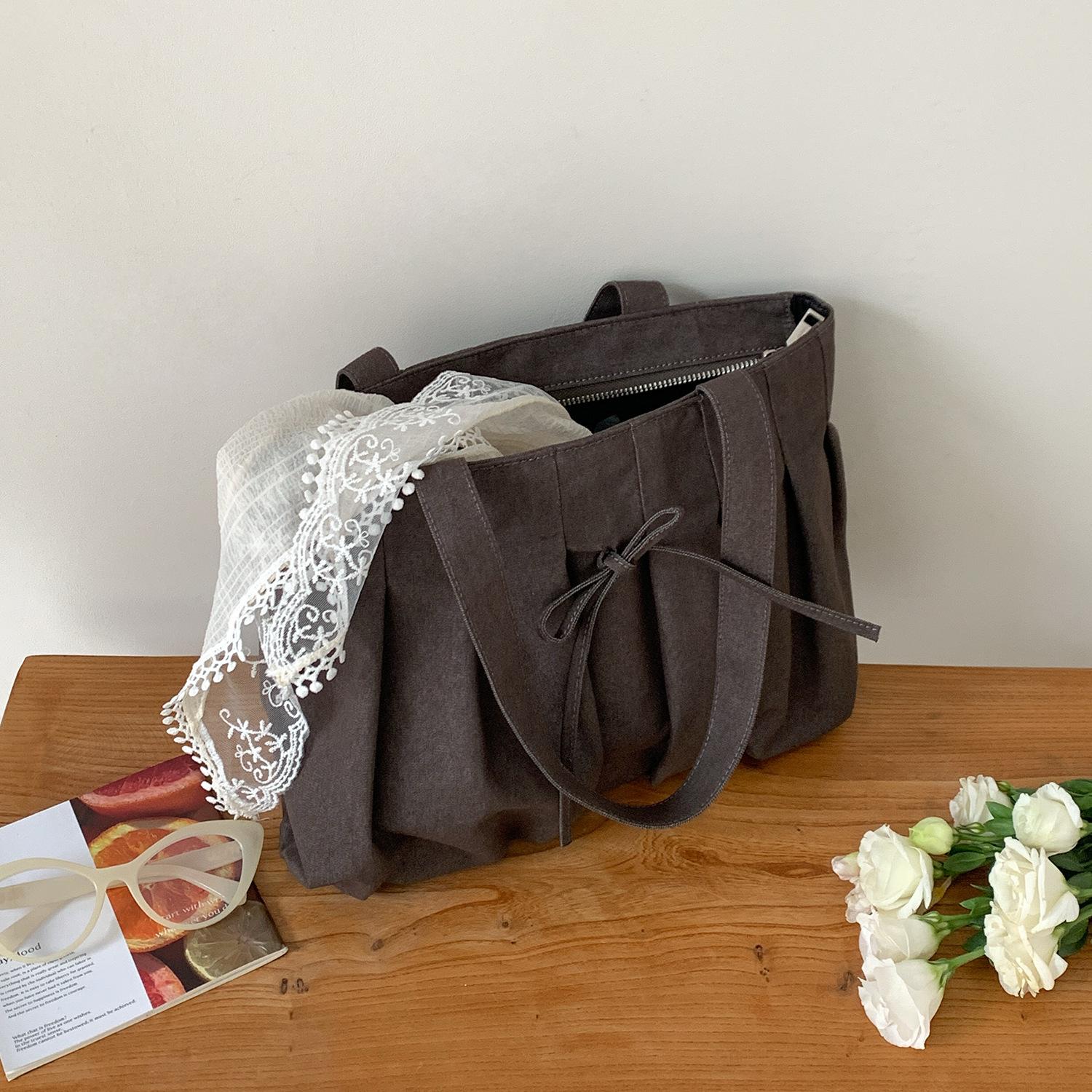 Small-scale Design Bow-shaped Tote Bag for Commuting, Single-shoulder, Underarm Bag
