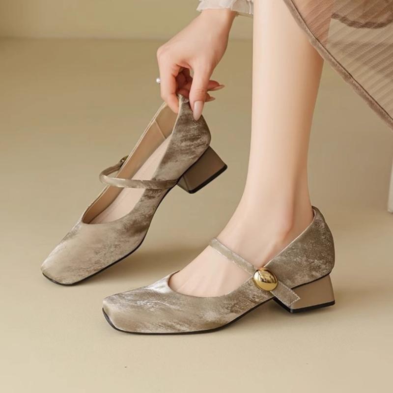 Fashion 2025 Shoes New Low Heeled Women's  Square Toe Stunning Low Heeled Mary Jane Shoes Fashion Women Pumps Luxury Party Shoes