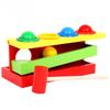 Interaktives Ballspiel mit Holz zum Zuordnen von Farben, Hämmern und Spielen für Kleinkinder im Alter von 1-2-3 Jahren