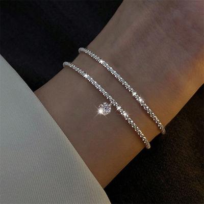 Bracelet étincelant pour femmes Couleur cuivre double étage Chaîne de main réglable Mode fine Zircon Mariage Fête Cadeau Accessoires