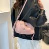 Shoulder bag Textured casual versatile messenger bag Retro fresh and fashionable underarm chain Shoulder bag