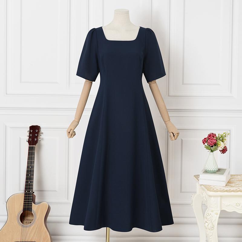 

Летнее женское длинное платье с квадратным вырезом и коротким рукавом