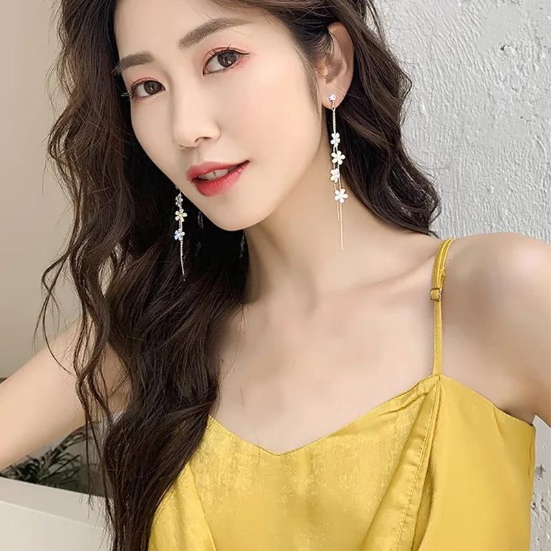 Cherry Blossom Tassel Earrings Female Super Immortal Personality Sweet Earrings Fashion Crystal Flower Earrings Wholesale