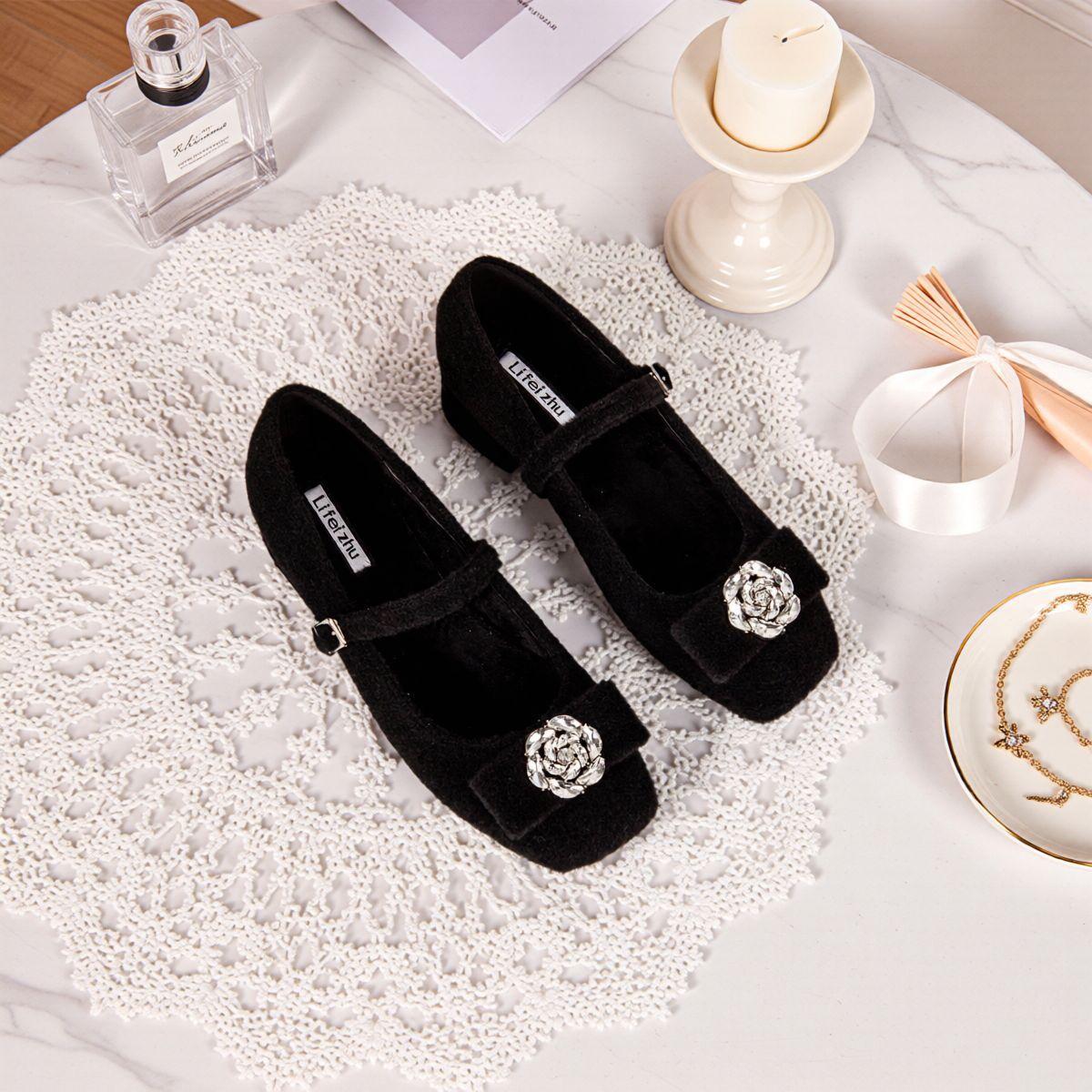 

Women Shoes Fashion Pumps Woolen Fabric Flower High Heel Shoes Ladies Street Dress Shoes 43 чорний