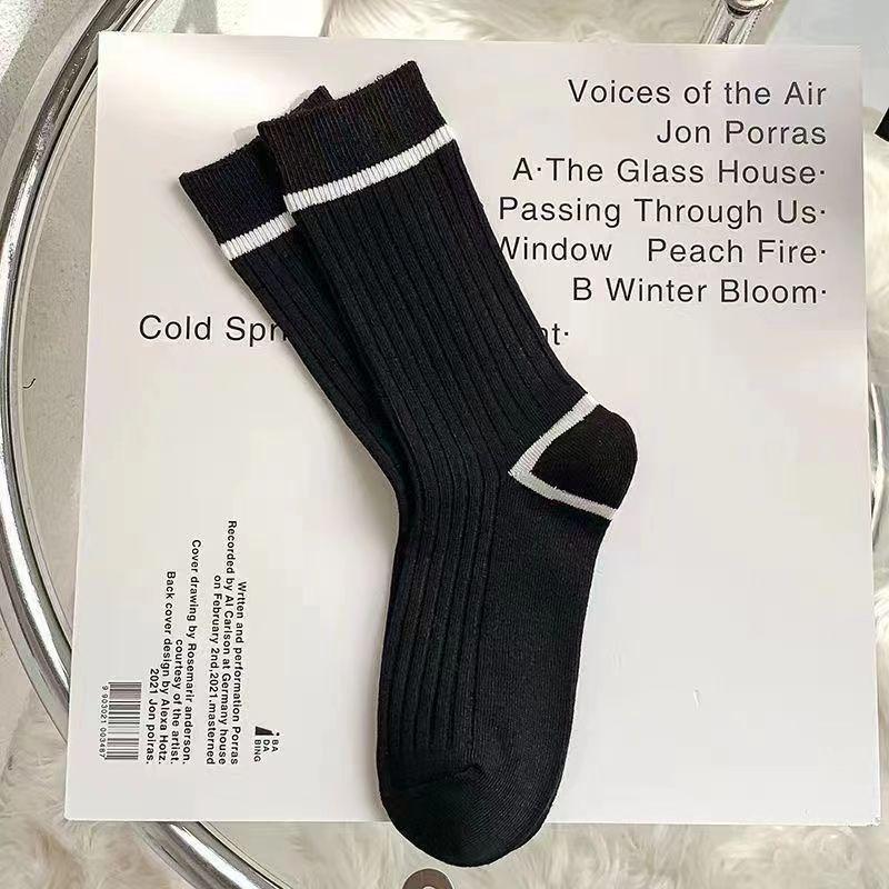 

Женские весенне-осенние спортивные носки с надписью в рубчик 1 pair