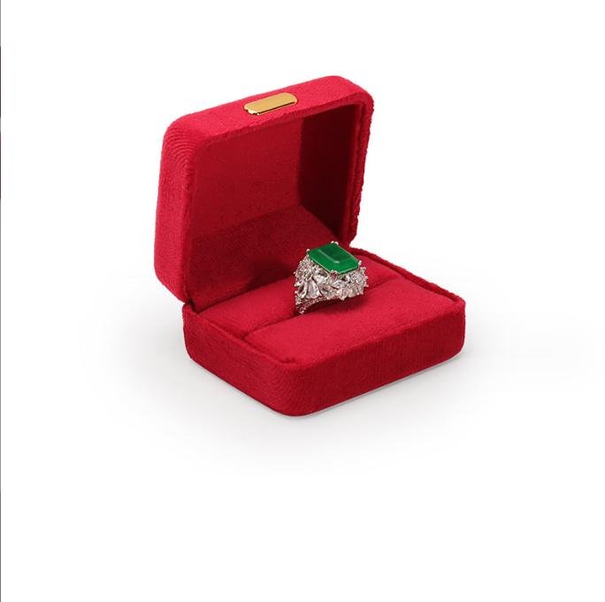 Luxury Red Jewelry Storage Box with Metal Custom logo Velvet Jewelry case Round Corner Jewelry Gift Packing Display Box