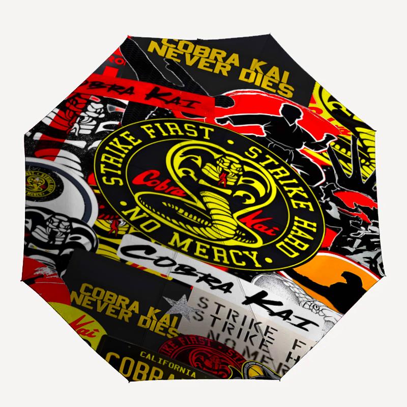 1 Stück Fußballmannschaft (25) Regenschirm, Sonnenschutz und UV-Schutz. Es hat acht stabile Rippen für den Außenbereich und ist ein perfektes Geschenk