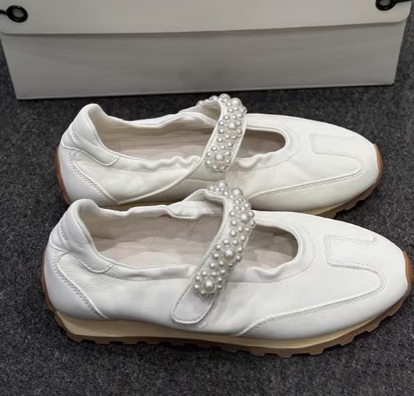 

Height increase sporty style Mary Jane shoes women s 2025 spring/summer new pearl retro German training shoes ballet shoes 35