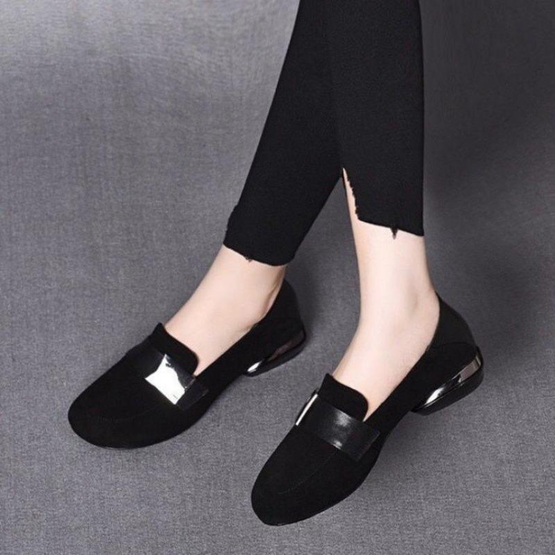 Low-heeled Round Head Buckle Casual Single Shoes Women's New Autumn Black Light Mouth Temperament Thick-heeled Commuter Shoes