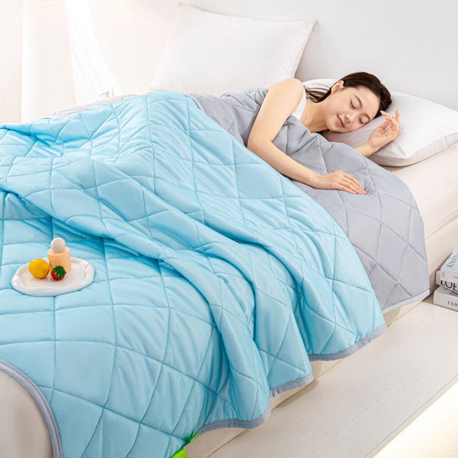 Summer Thin Comforter Soft Air-Conditioned Four Season Comforter Machine Washable Single Double Blanket Ultrasonic Quilted Quilt