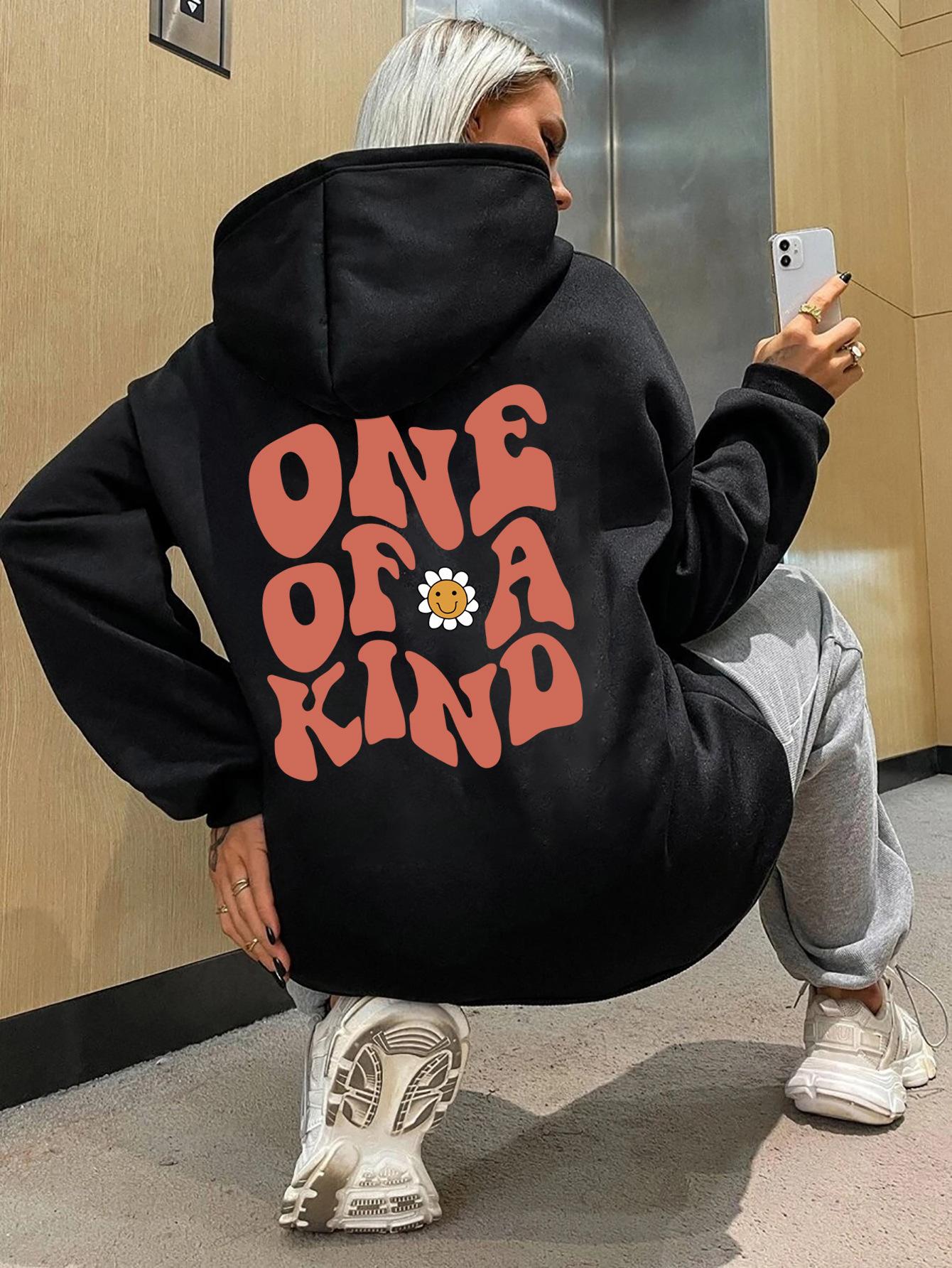 

Толстовка с капюшоном из флиса с рукавами на плечах и буквенным принтом, с карманом-кенгуру и завязками на завязках, большого размера 5XL чёрный