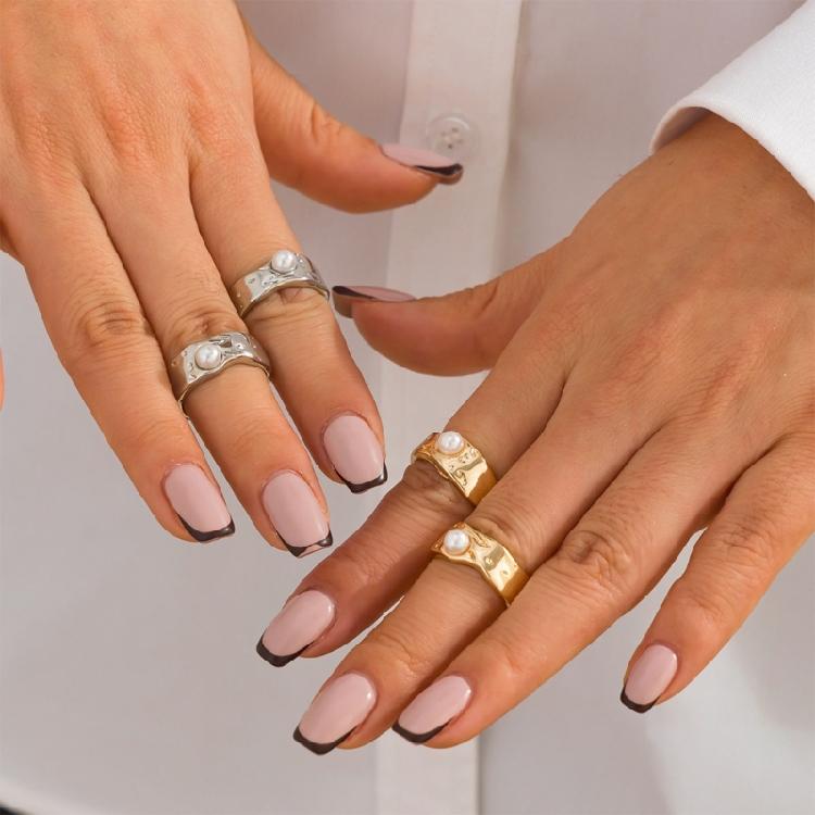 Fashionable Adjustable Flower Rings Set With Stylish Pearls Highlight Accessory for Women’s Everyday And Party Looks