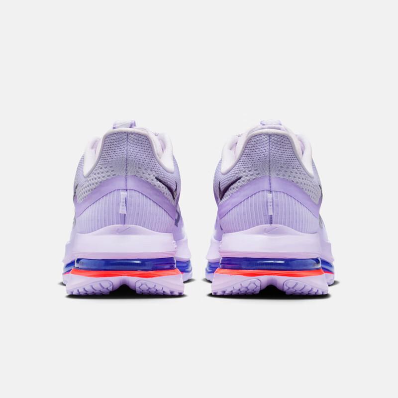 Nike Women's Pegasus Premium Running Shoes